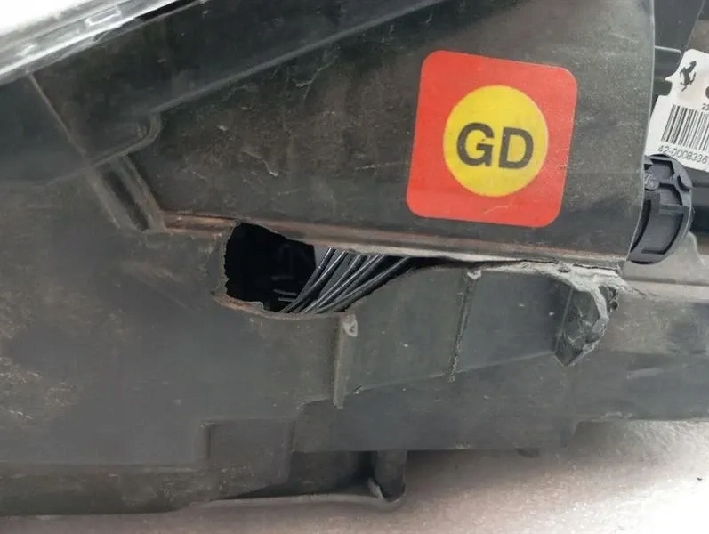 фото №9, Ferrari california t f149 14-17 фара правий 302435 фара правий-