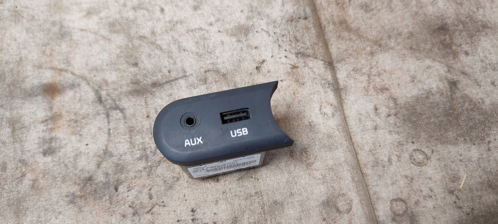 фото №1, Kia ceed ii 12r разъём usb aux 96120-a2000 oryg