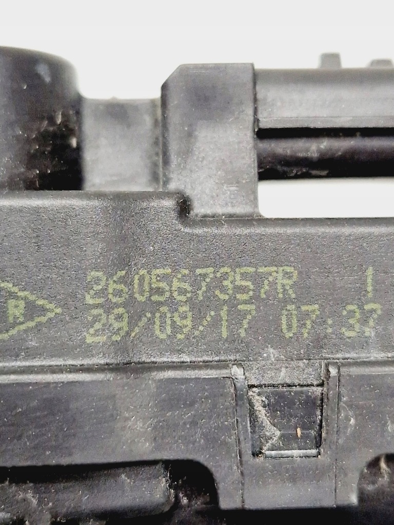 фото №7, Renault megane iv 2018 моторчик регулировки света