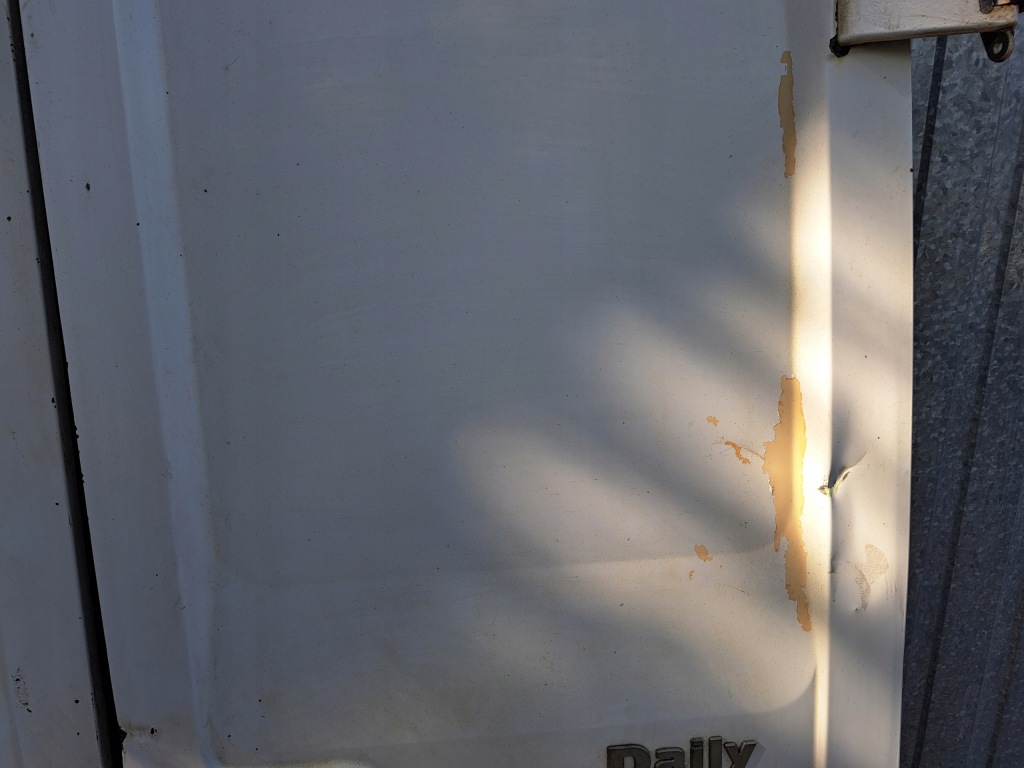 Iveco daily дверь правое левая задние правый левый задний  комплект Недорого