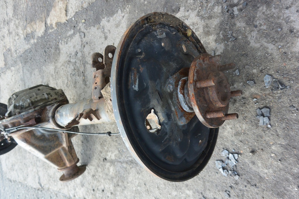 фото №4, Nissan navara d40 механическая коробка передач 4x4 pathfinder r51 2.5 dci мост задняя