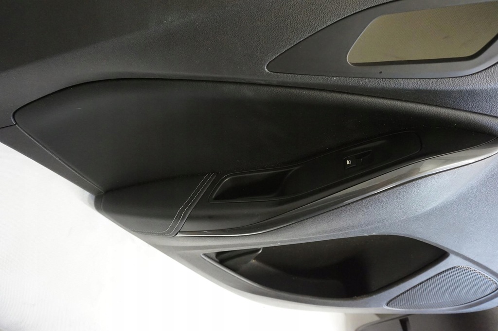 фото №11, Обивка дверь комплект opel grandland x