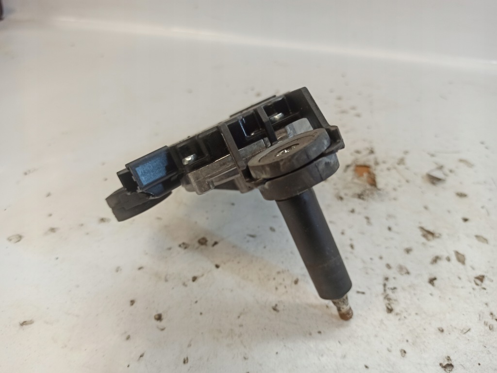 фото №5, Volvo v40 ii 2 моторчик дворники задняя задний 0390201884