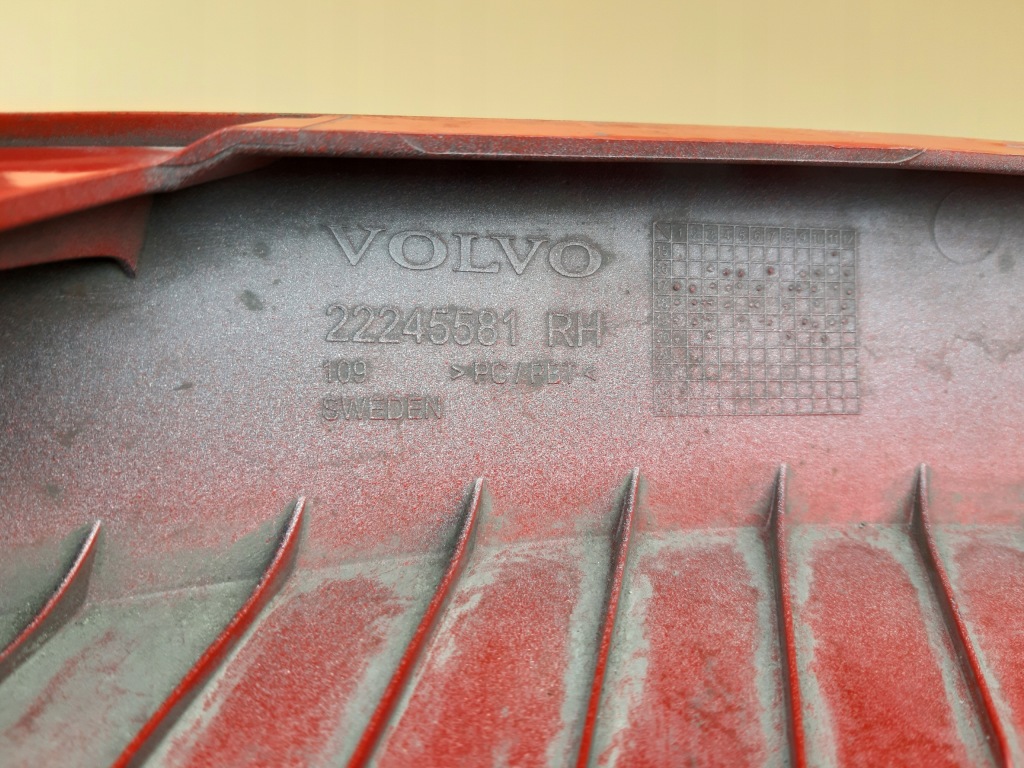 Спойлер бампера нижній volvo fh4 правий Недорого