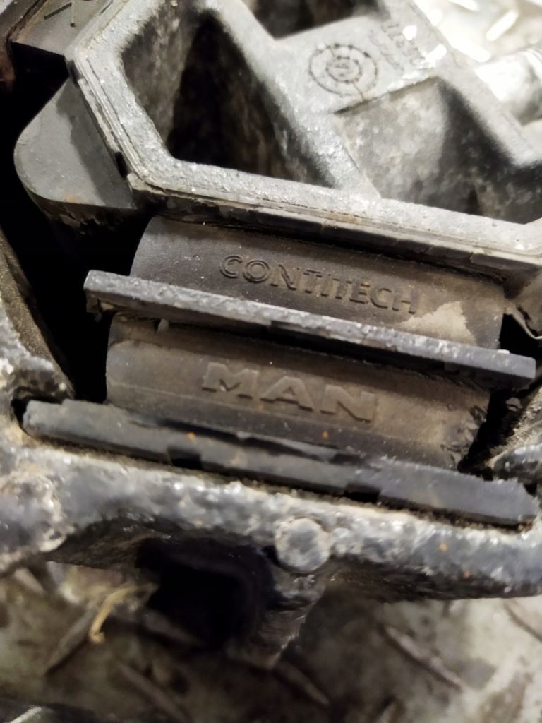 фото №3, Кронштейн подушка двигуна man tgx tgs