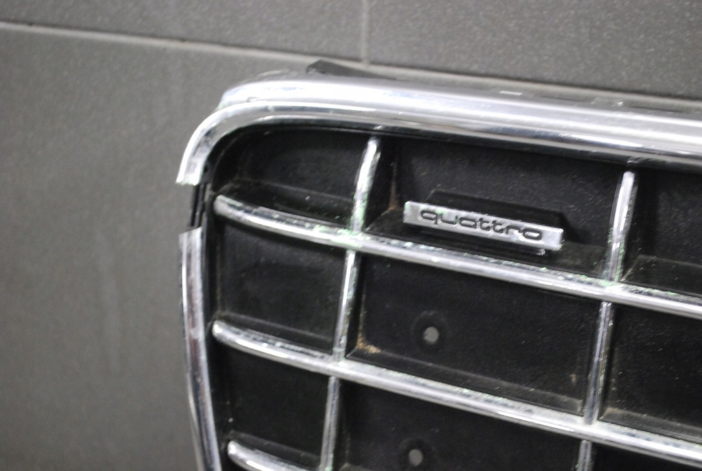 фото №8, Решётка радиатора решётка радиатора радиатор audi r8 420853651a