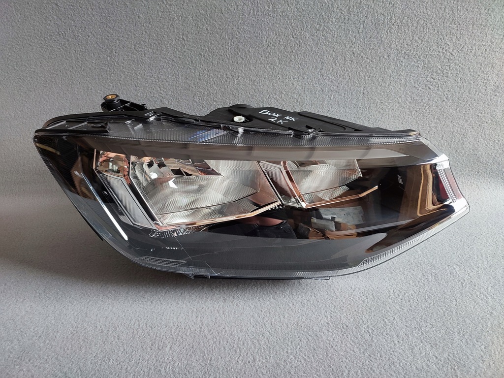 фото №1, Vw caddy 2k8 лампа передняя правая оригинальный номер 2k8941006b