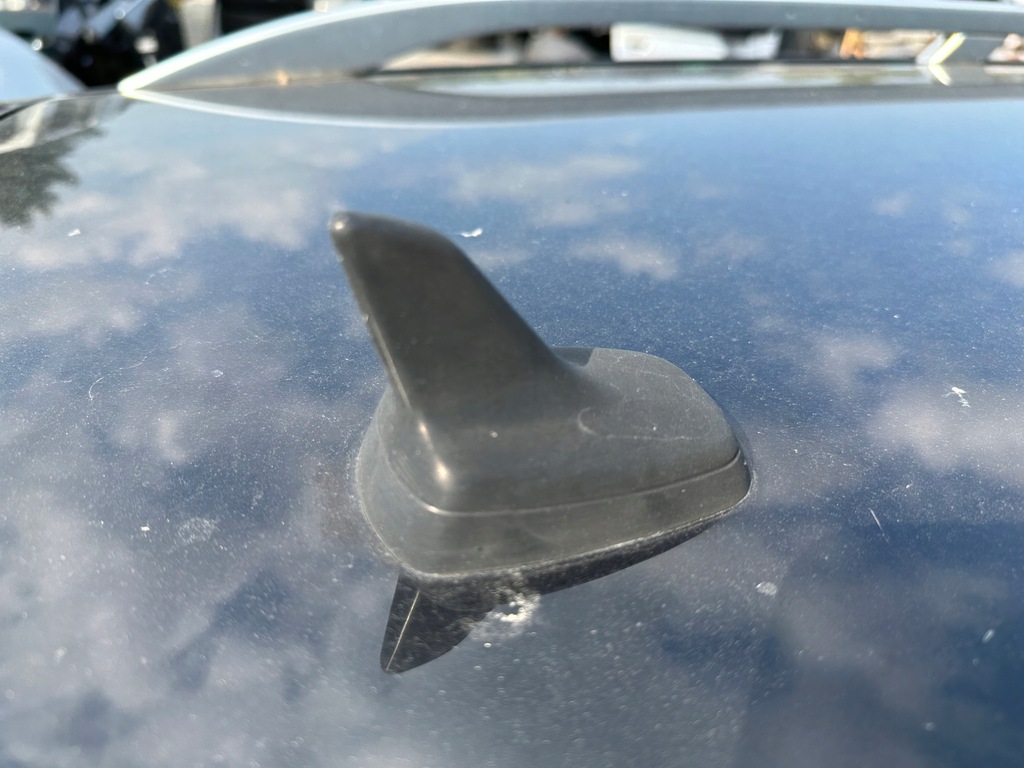 фото №1, Антенна gps плавник audi a4 b7 матовая