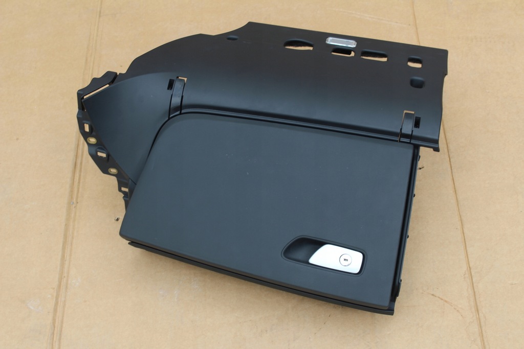 фото №1, Бардачок пассажира audi r8 4s