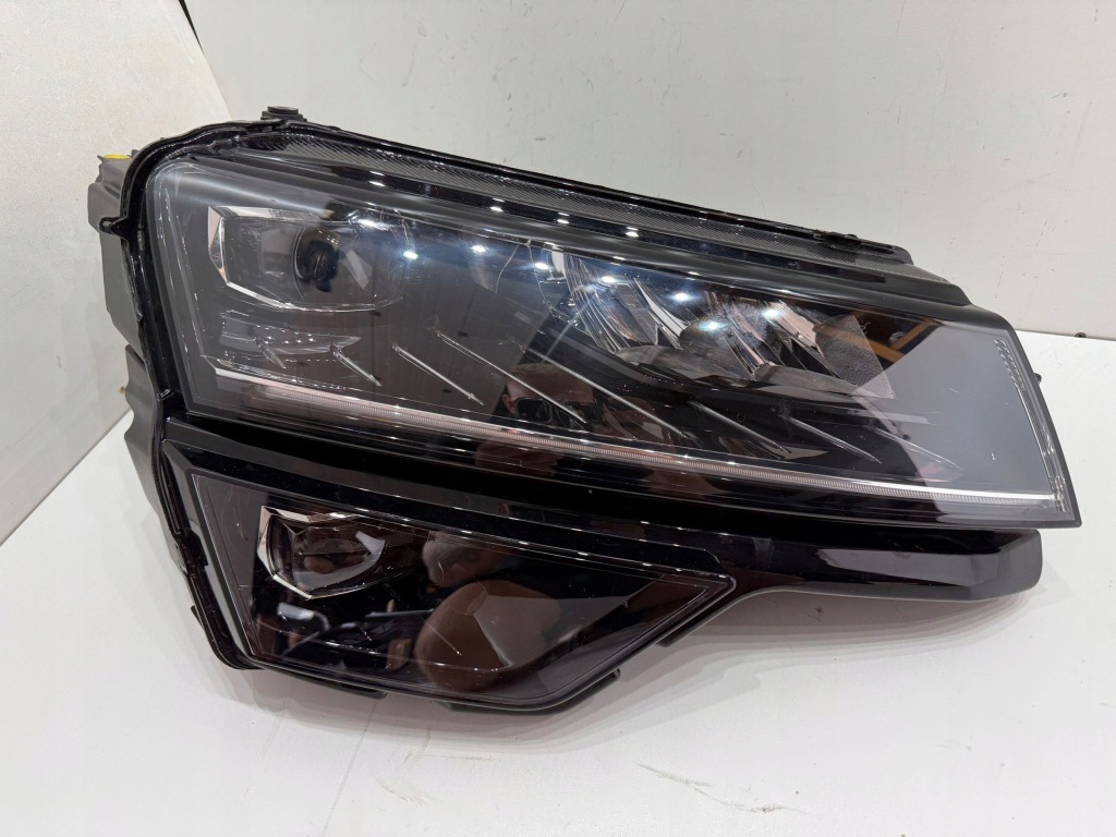 фото №1, Skoda karoq 57a full led лампа перед передня права 57b941016d