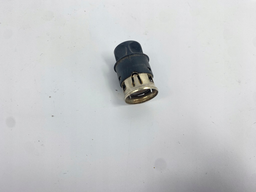 фото №1, Оригинальная прикуриватель автомобильная mercedes w124 w126 w140 r129