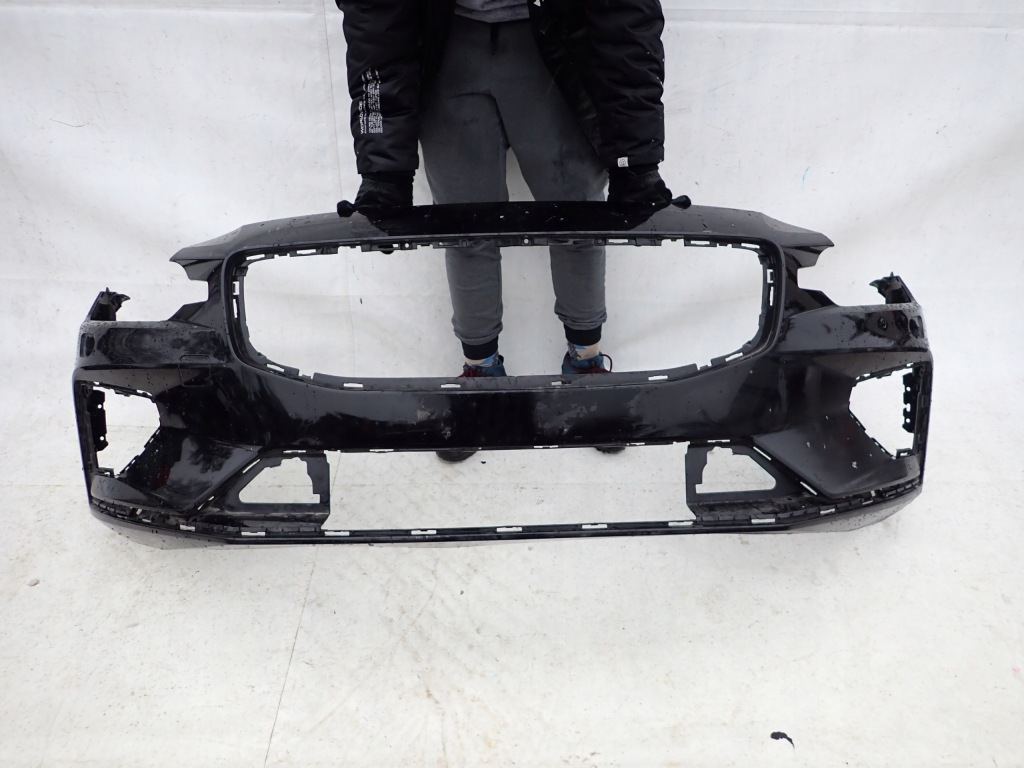 фото №1, Volvo v60 ii 2 s60 iii 3 r-design 18- бампер перед передний sprysk