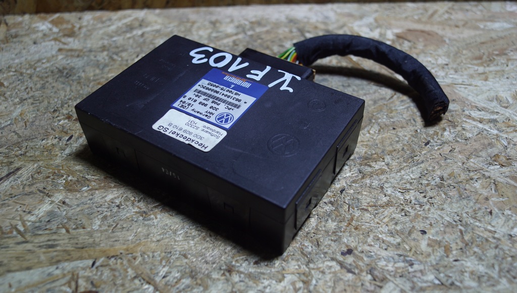 фото №5, Модуль кришки vw phaeton 3d0909610b