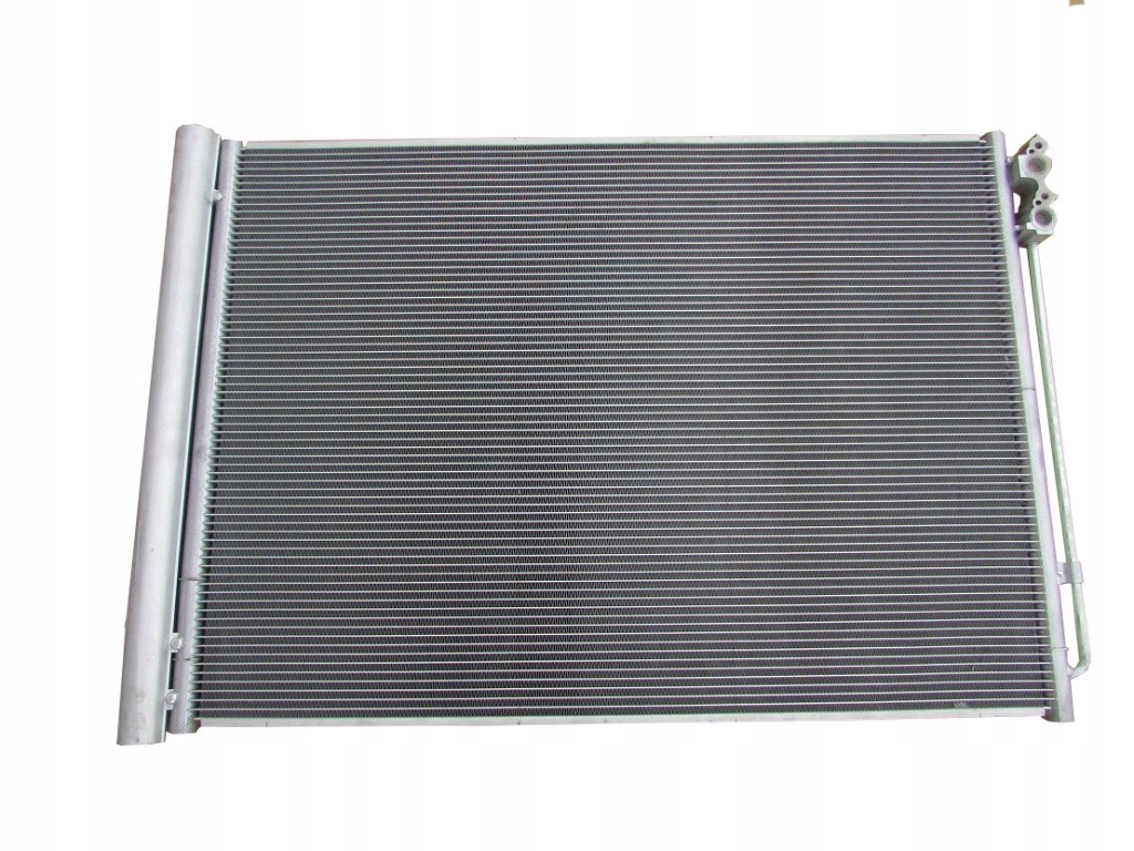 фото №1, Радиатор кондиционера bmw 7 f01 f02 3.0d 08-16