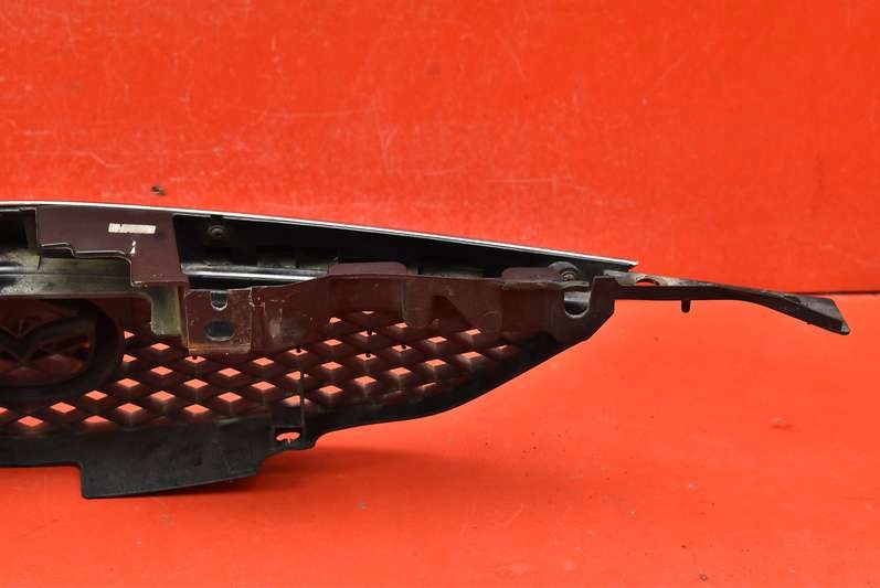 фото №6, Решётка радиатора решётка радиатора хром 010050712 mazda premacy 1 i cp 99-01