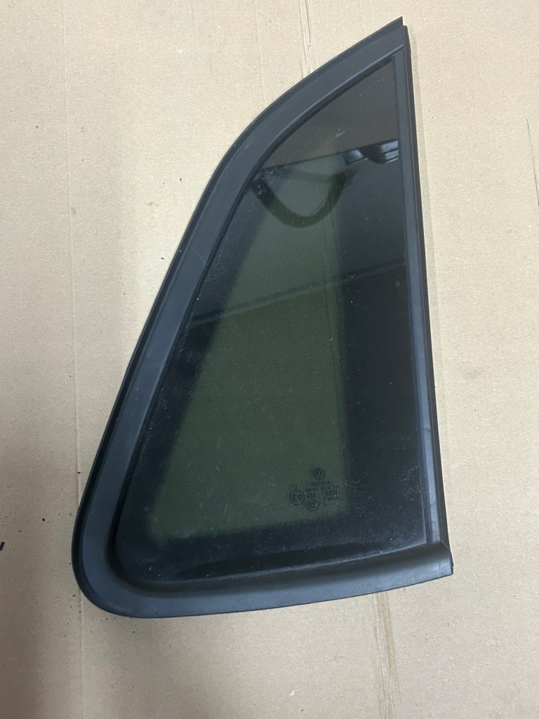 фото №1, Vw polo 2g 20r стекло кузовная задняя 2g4845298