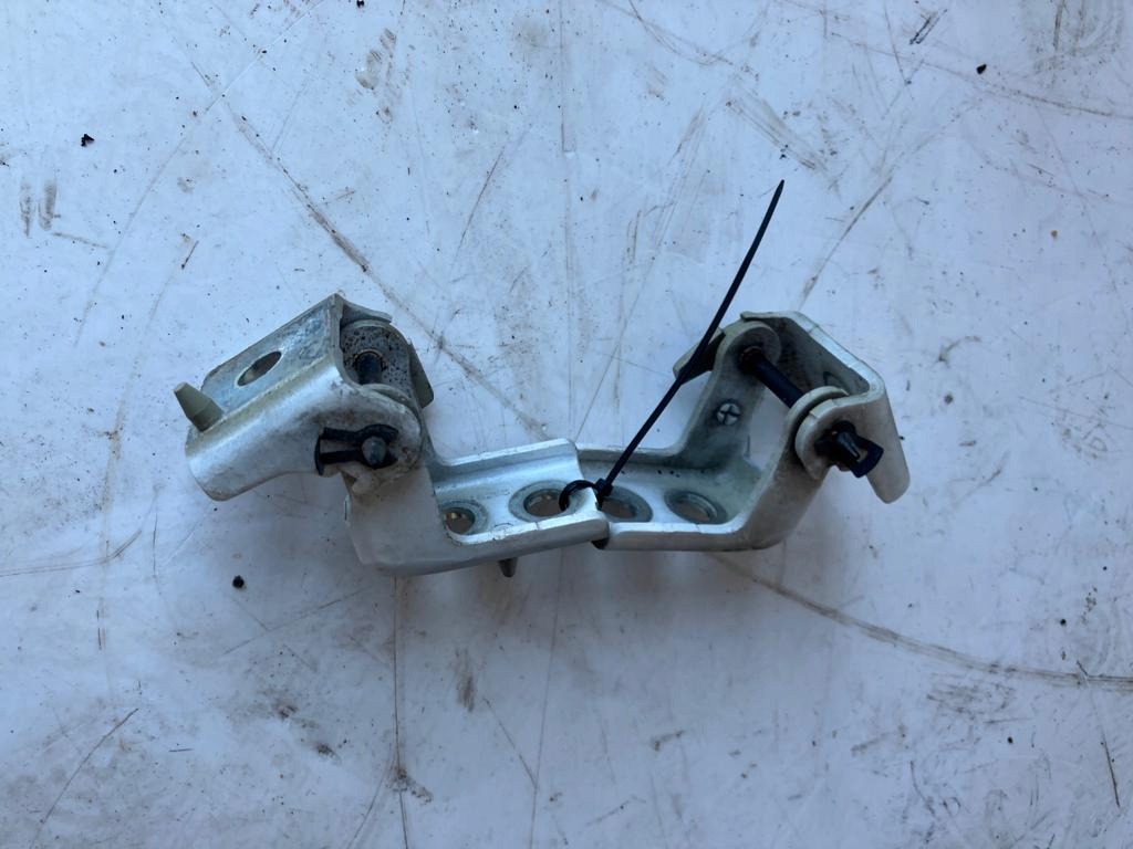 фото №4, Петли дверь правый перед задняя peugeot 208