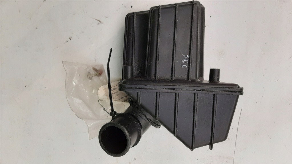 фото №2, Резонатор корпус фільтра повітря mazda 3