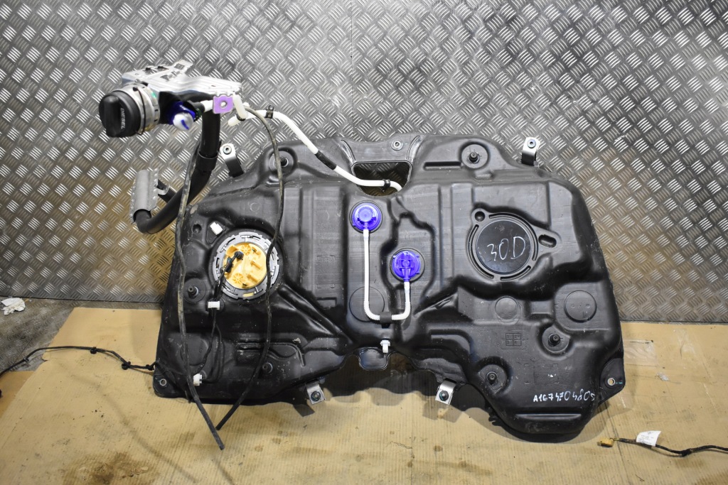 фото №1, Бак пального дизель kpl. mercedes w167 3.5d 1