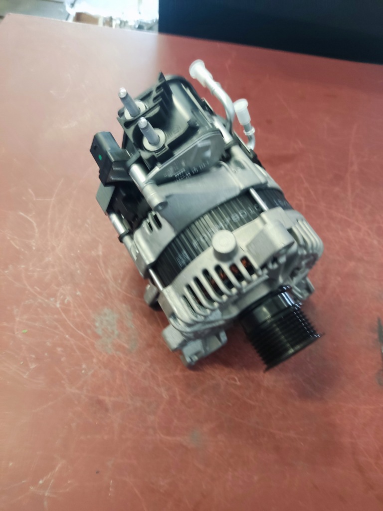 Генератор 48v mercedes-benz новий a2649000900 в Україні