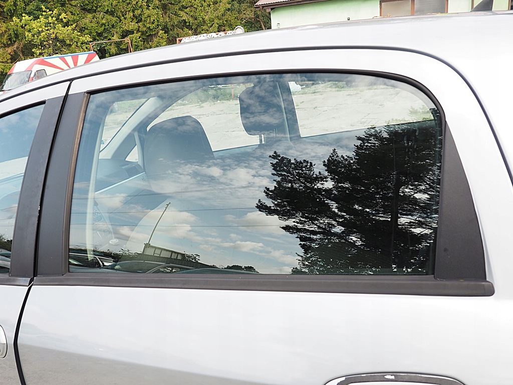 фото №8, Grande punto скло двері перед задня права ліва