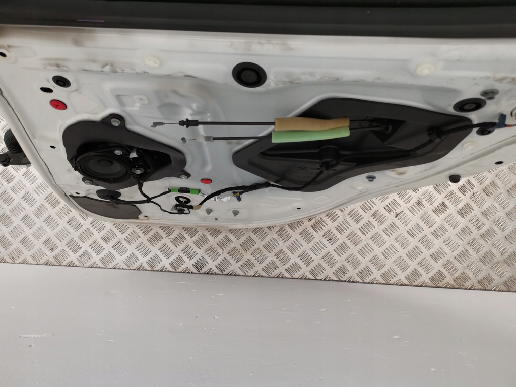 фото №8, Mazda 3 bp iv 2019 дверь правое задние полный hb usa