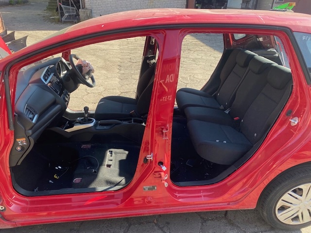 фото №1, Hondy jazz iv 2015-2020r прокладка ліва двері верхній