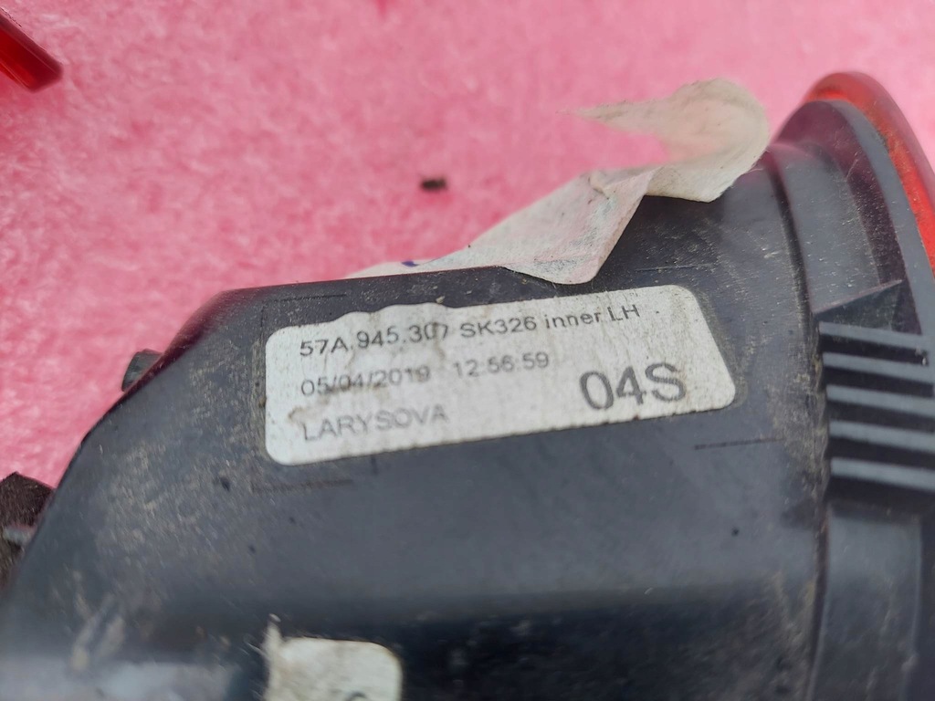 фото №8, Skoda karoq 57a лампа левая правая задняя w крышка led