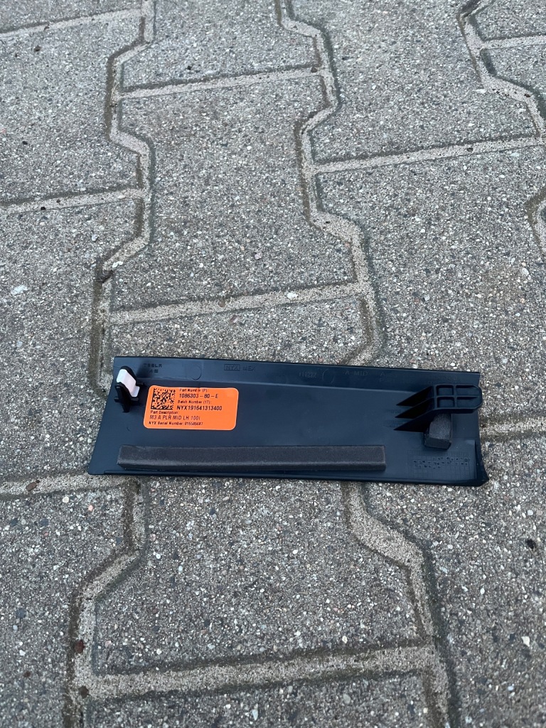 Купити Tesla model 3 2019 частини салону автомобіля 108630380e