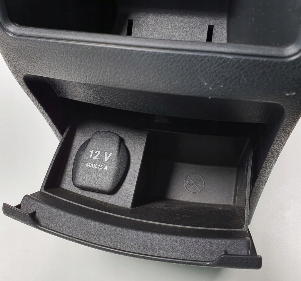 фото №6, Тунель середній підлокітник mercedes w176 europa