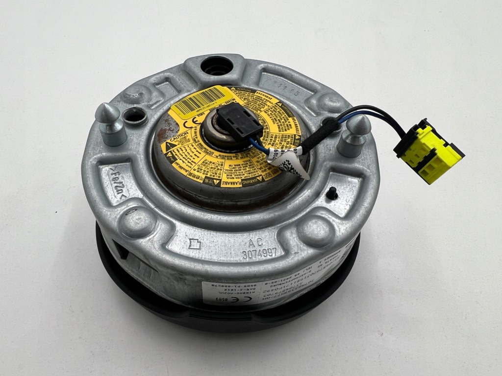 Подушка безпеки подушка керма bmw m-pakiet f01 f10 f30 f15 f16 f12 f25 f26 f20 Зі Шроту