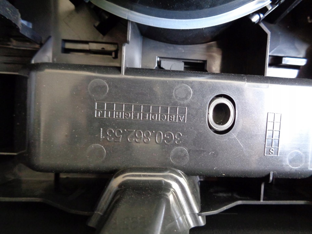 фото №13, Тунель середній рамка кнопки vw passat b8 14- eu