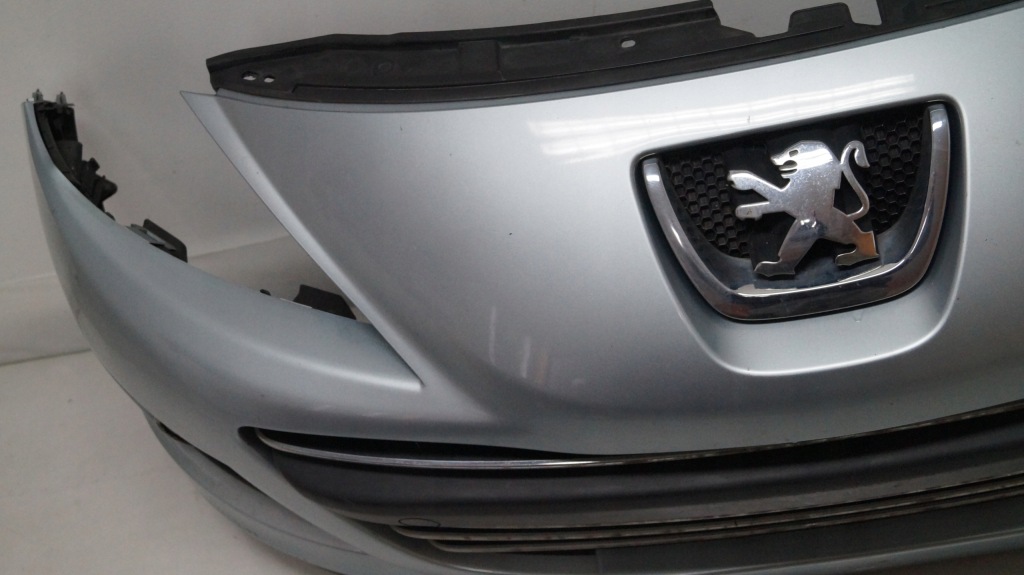 Бампер передний peugeot 207 рестайлинг  kgzd 2011 Киев