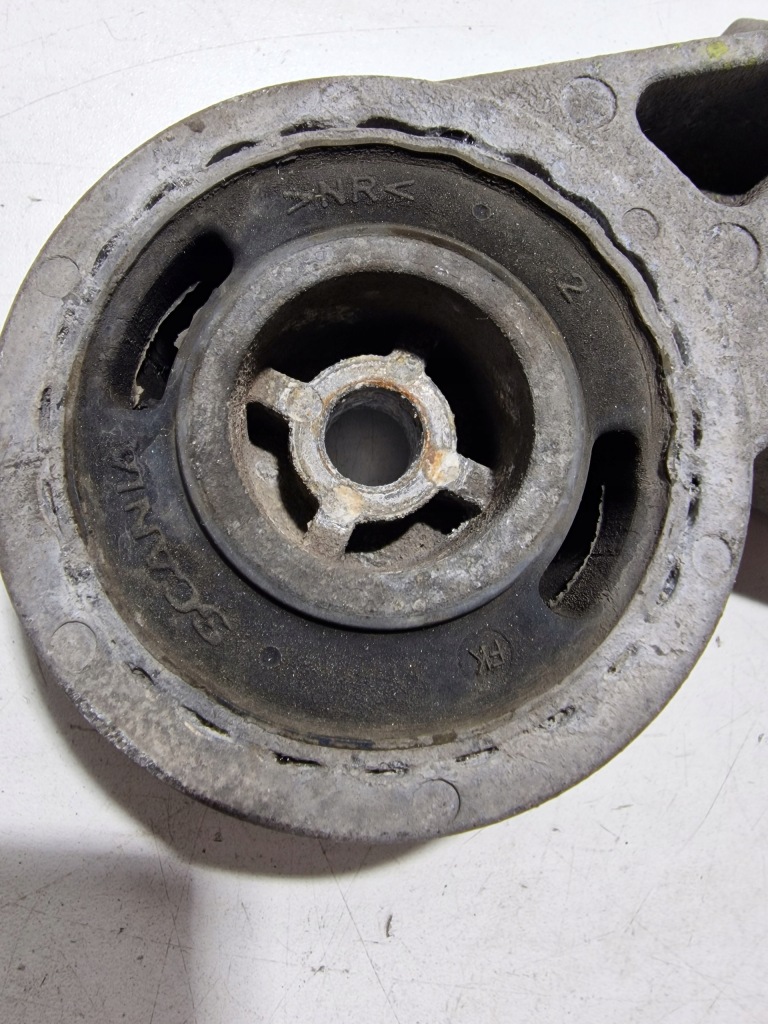 Купити Подушка кронштейн кронштейн інтеркулер радіатора scania r 1791181