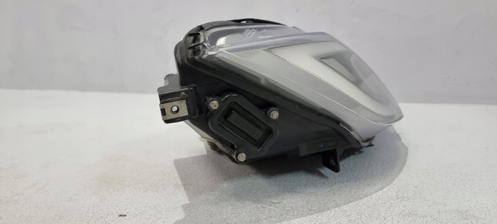 Фара правый перед передняя tesla s рестайлинг  full led 16-20 в Украине