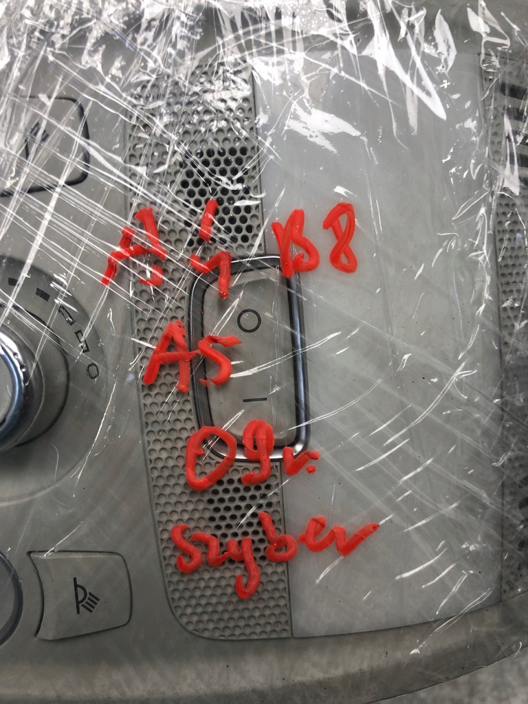 фото №6, Лампа потолочный audi a4 b8 a5 8t0947135f