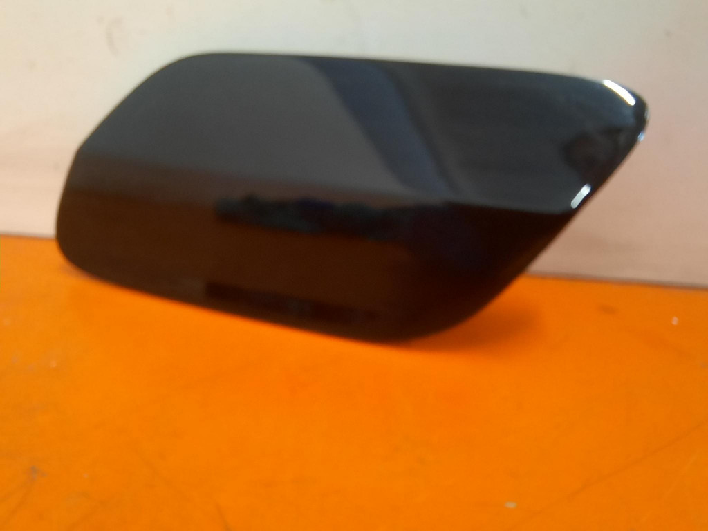 фото №1, Audi q7 ii 15- заглушка бампера розпилювача перед ліва 4m0807753e