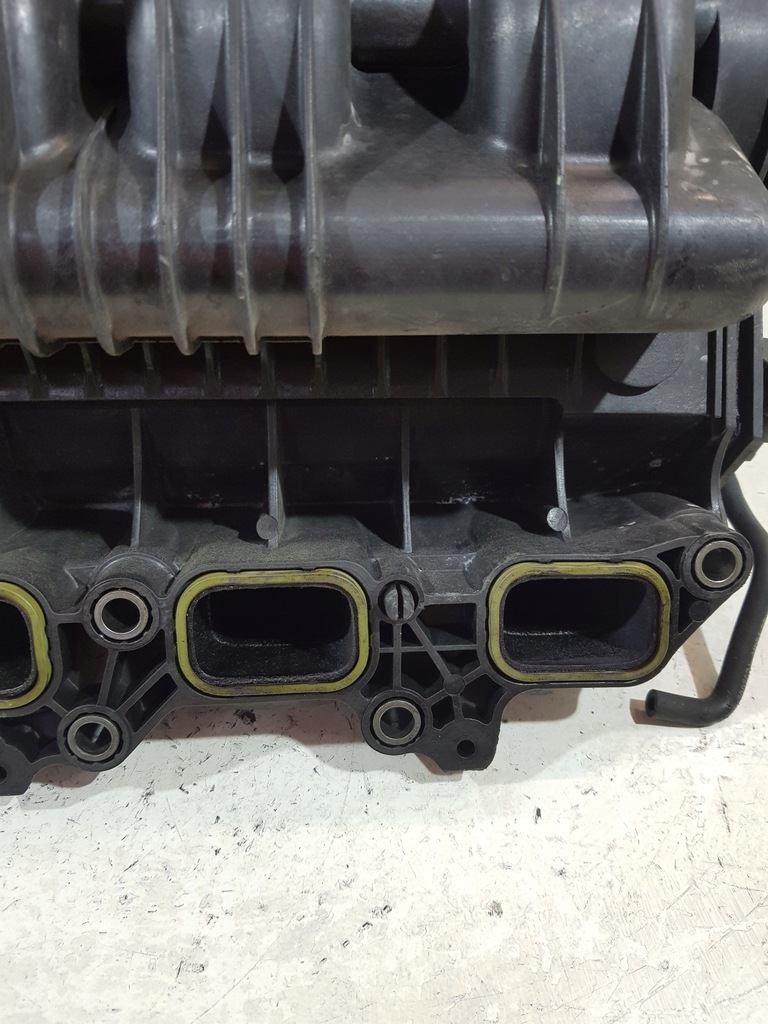 фото №8, Коллектор всасывающий 03c129711b vw fox polo audi seat ibiza 6l 1.4 fsi