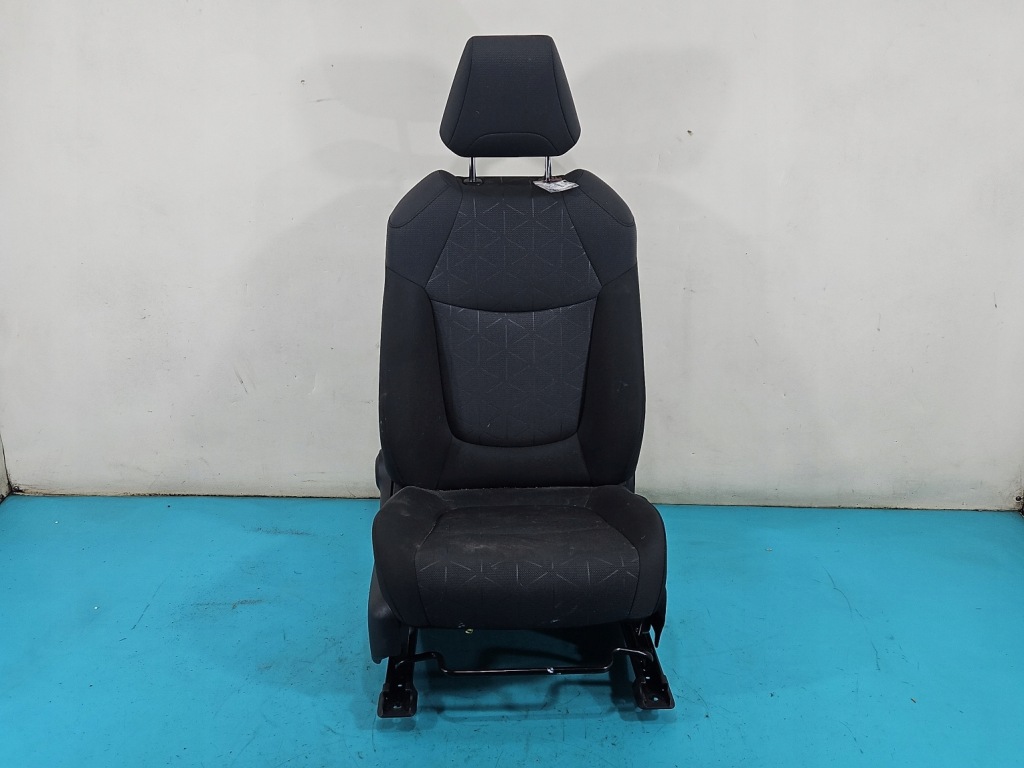 фото №1, Сиденье правый перед пассажира toyota rav4 v 5d europa