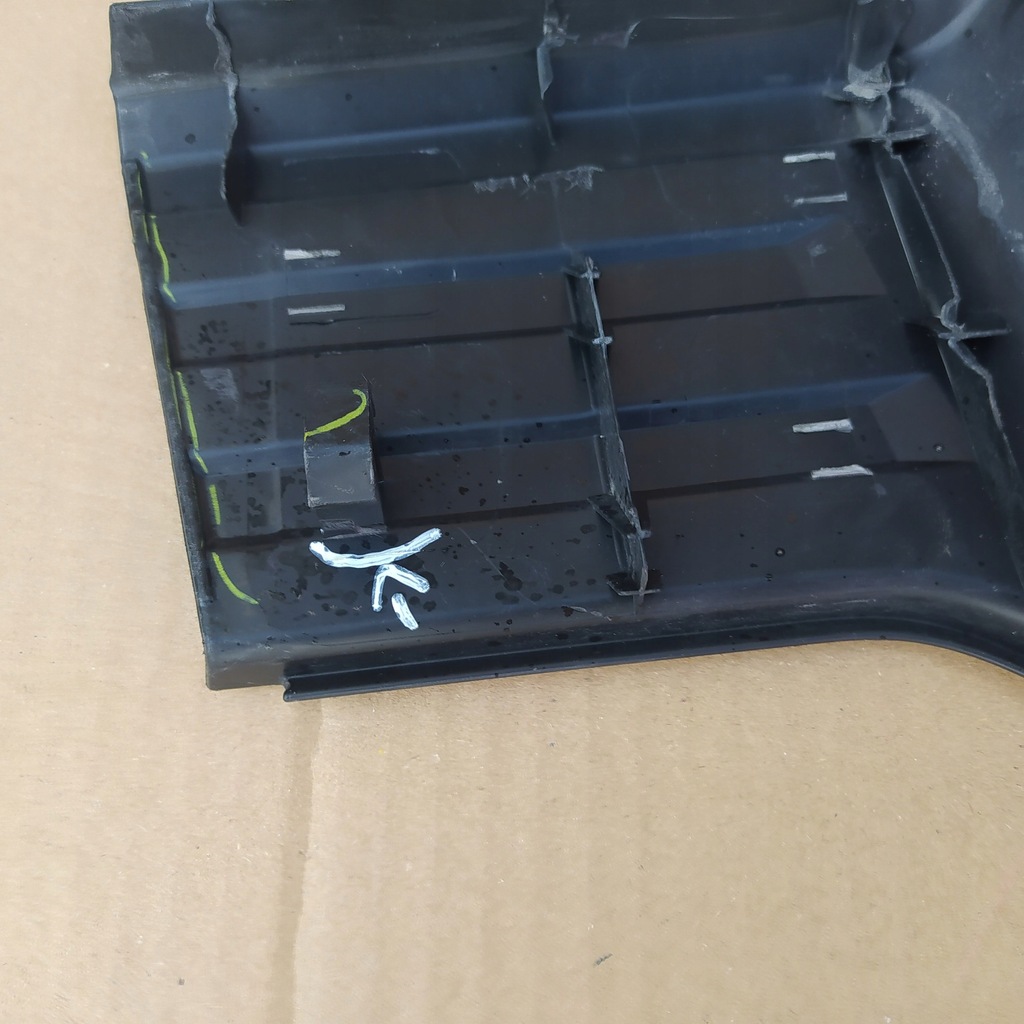 фото №7, Накладка бампера задня молдинг toyota hilux viii 52159-0k301