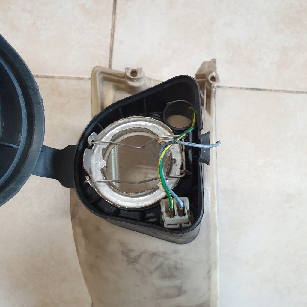 фото №8, Лампа фара правый перед peugeot 106 i