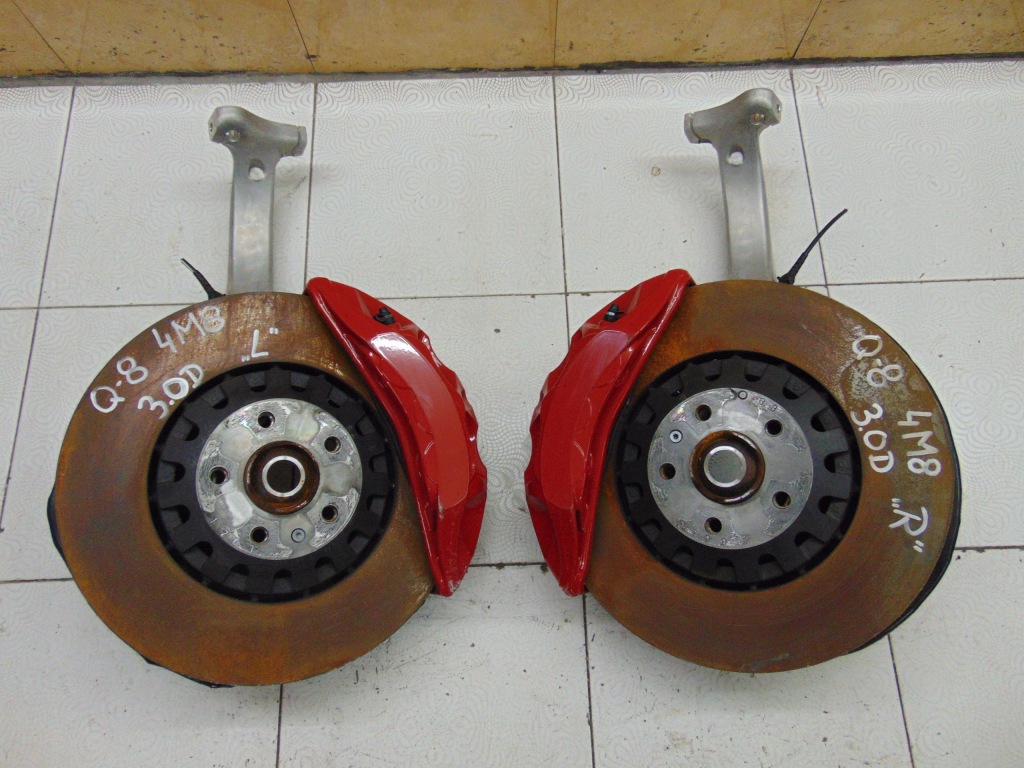 фото №1, Поворотний кулак ліва права audi q8 4m8 3.0d