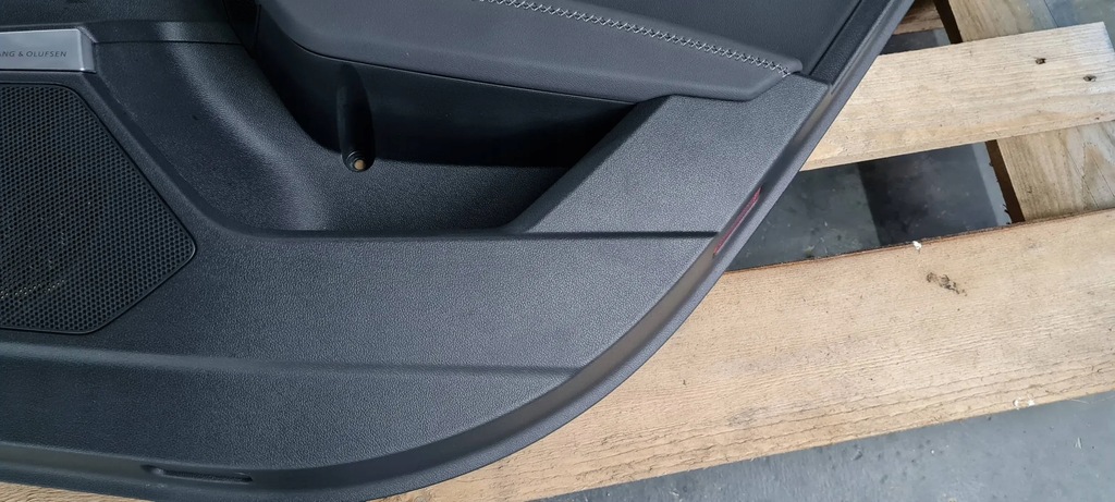 фото №16, S3 8y a3 оббивка обшивка шкіра двері правий задня bangolufsen sedan