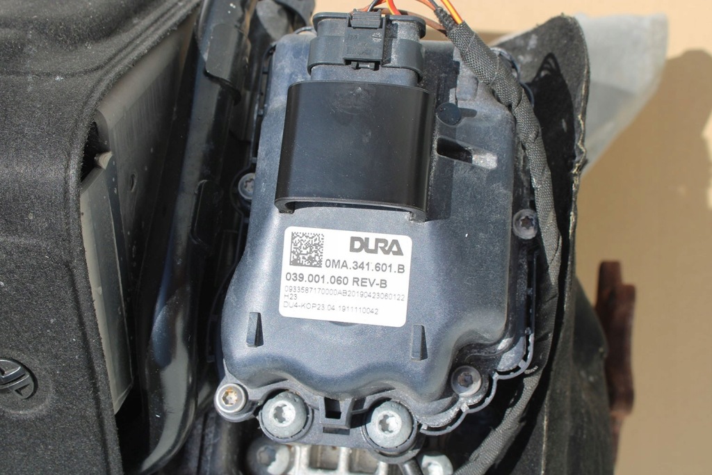 Audi e-tron двигун eas easa 0ef901141ag перед передній etron 4ke399313b 0ma3 Недорого