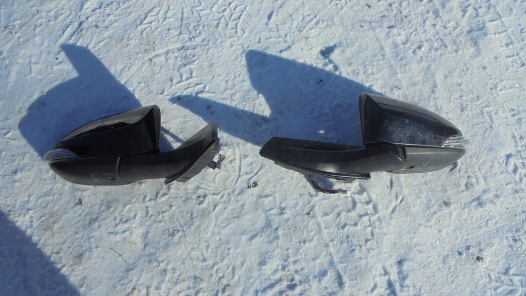 фото №1, Toyota chr зеркало правое камера