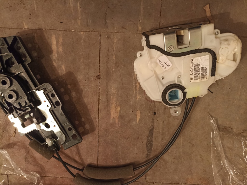 фото №1, Замок дверь honda civic viii ufo rp,rt