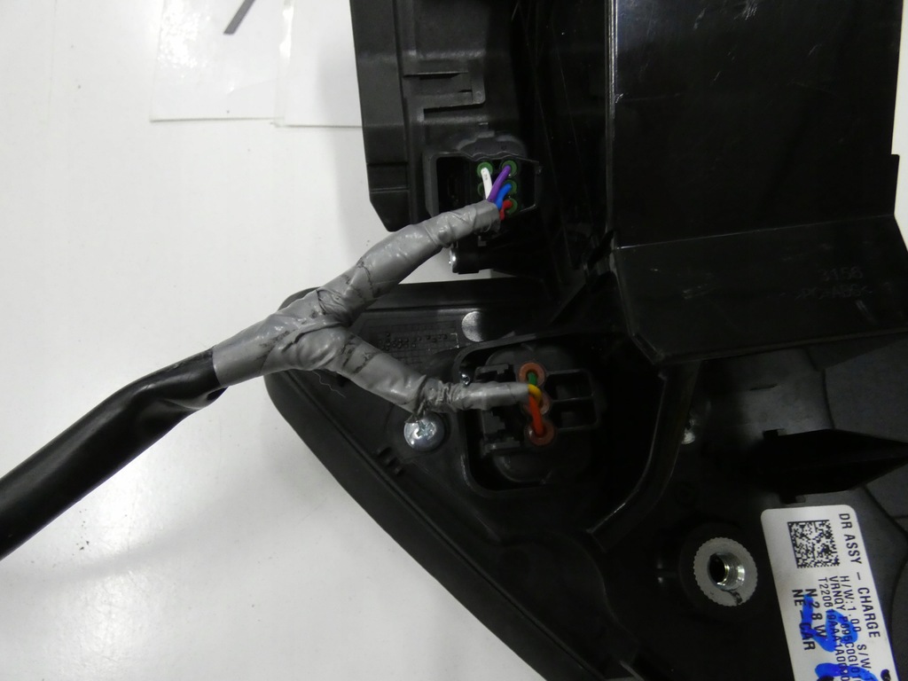 фото №7, Крышка разъём зарядки hyundai ioniq 5 712.