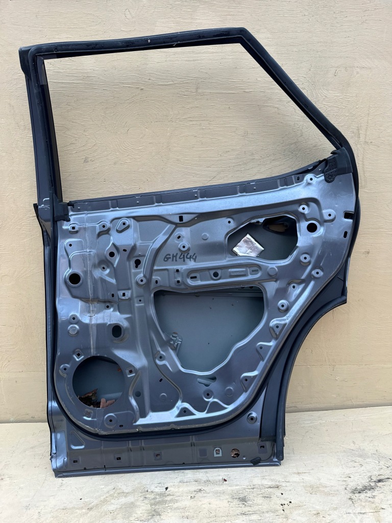 Lexus rx iv 4 15-22r дверь правое  задняя правый  задняя Киев