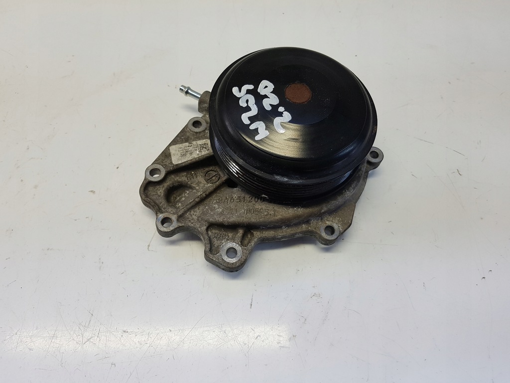 фото №1, Mercedes w205 cdi насос wody a6512006001