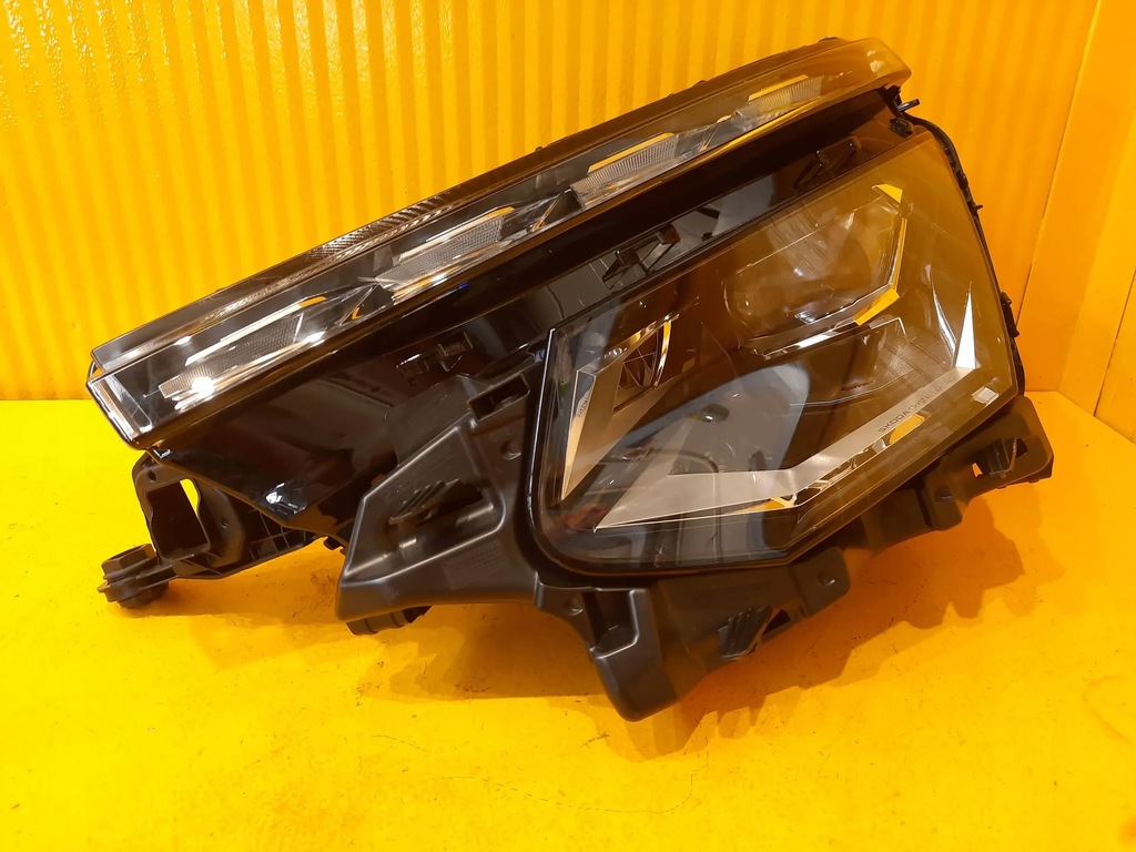 фото №11, Skoda kamiq lift лампа перед правая левая комплект full led